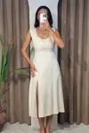KETEN MİDİ BOY SIRT DETAYLI YIRTMAÇLI ELBİSE
