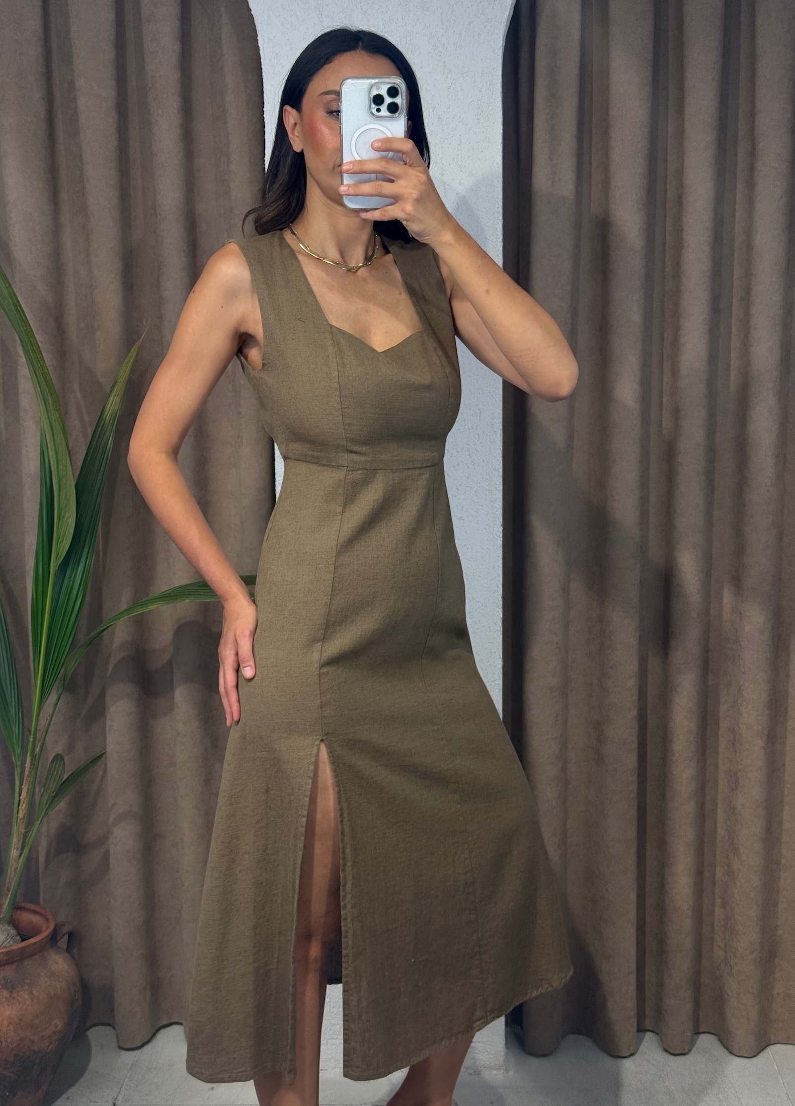 KETEN MİDİ BOY SIRT DETAYLI YIRTMAÇLI ELBİSE - NEUTRAL BROWN