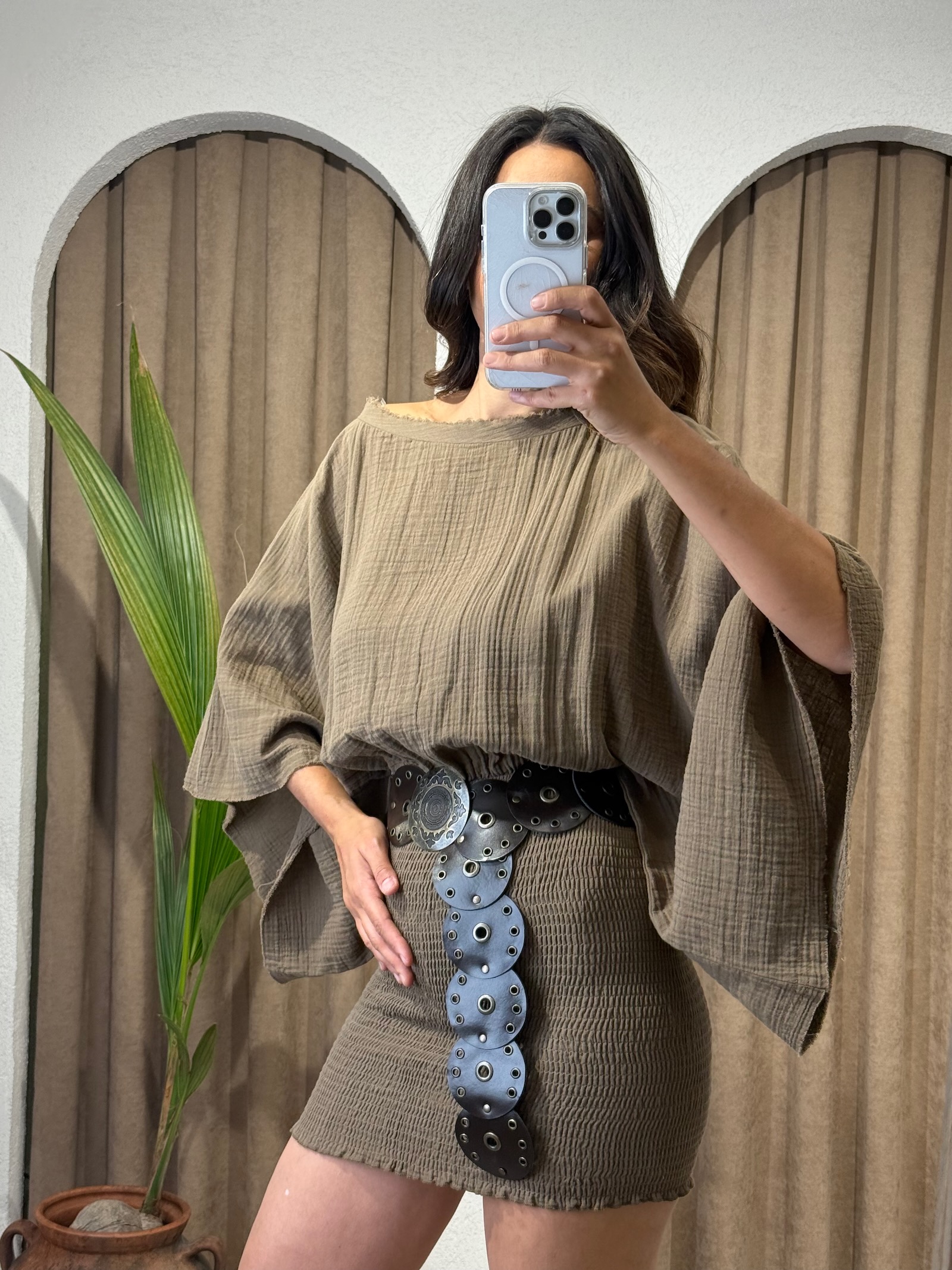 YARASA KOL LASTİKLİ MİNİ ELBİSE - NEUTRAL BROWN